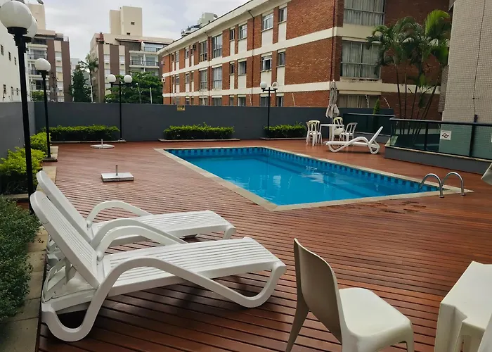 Apto A 2 Min A Pe Da Praia - Edificio Monte Carmel Guarujá